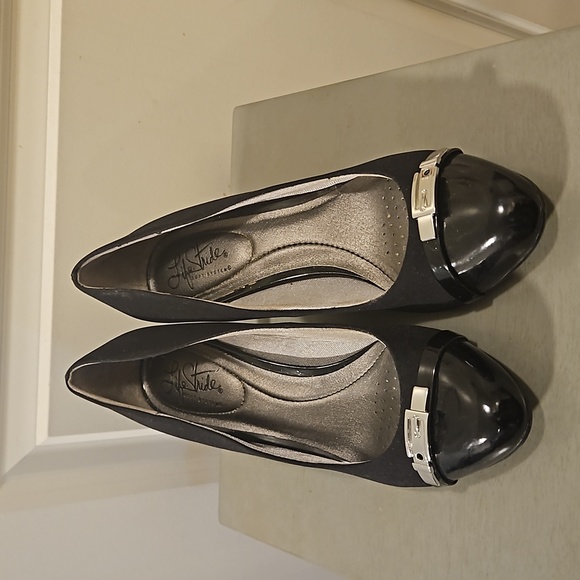 Life Stride Soft System Flex Heels size 9 - Picture 1 of 3